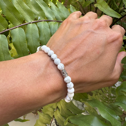 Howlite - Patience and Self-control
