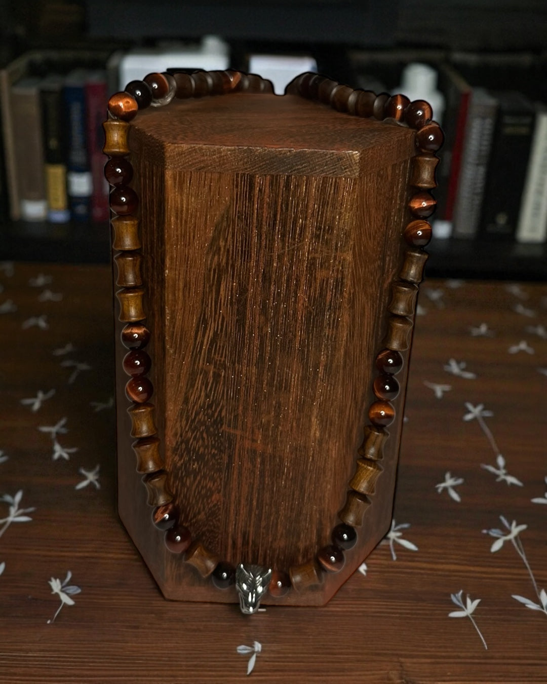 Anuk Sha Necklace (Courage)